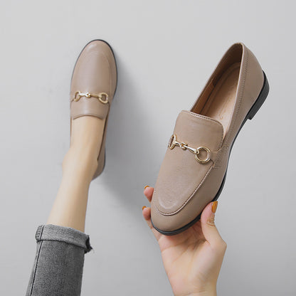 Small leather shoes for women British shoes 2025 Spring and Autumn new versatile slip-on flat retro plus size women's shoes 41-43