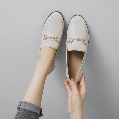 Small leather shoes for women British shoes 2025 Spring and Autumn new versatile slip-on flat retro plus size women's shoes 41-43