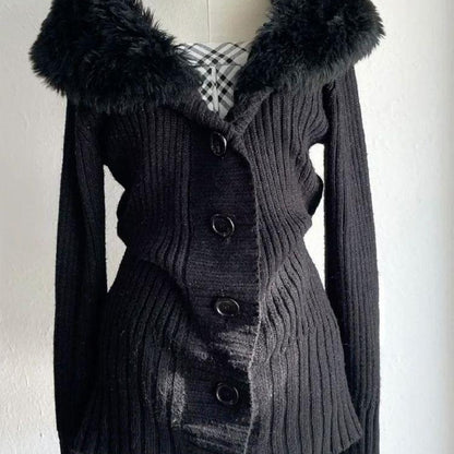 Women's knitted cardigan with a fur collar