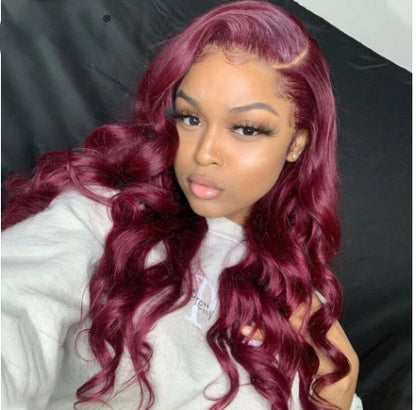 Wijnrode synthetische lace wig 5x5 golvend haar