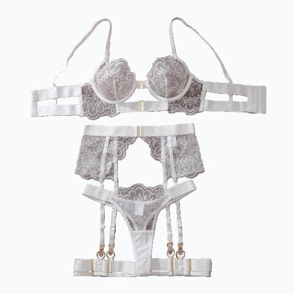 Geborduurde kanten lingerieset met kousenband