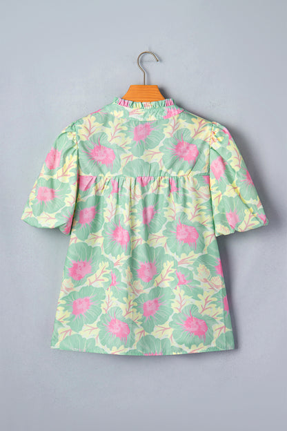 Zomerblouse met korte pofmouwen en bloemenprint