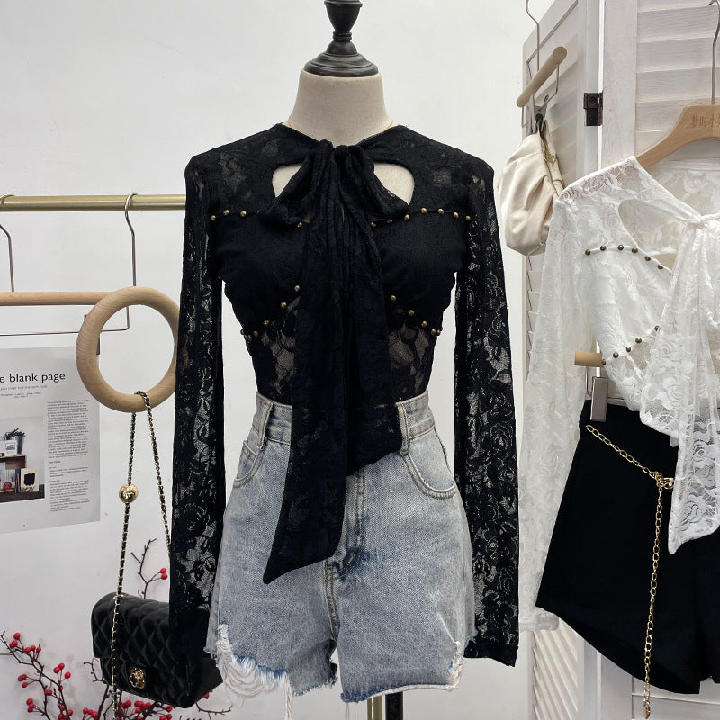 Hollow out long sleeved top