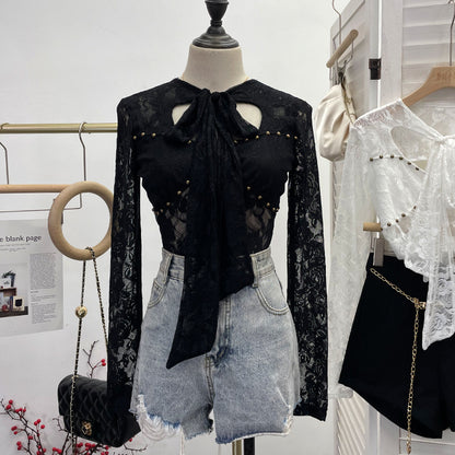 Hollow out long sleeved top