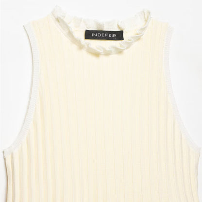 Ribbed knit short skirt style hem top