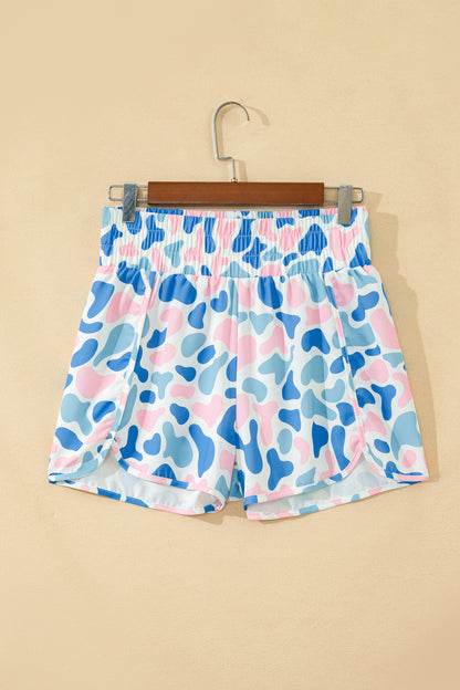 Camouflageprint shorts met hoge taille en plooien