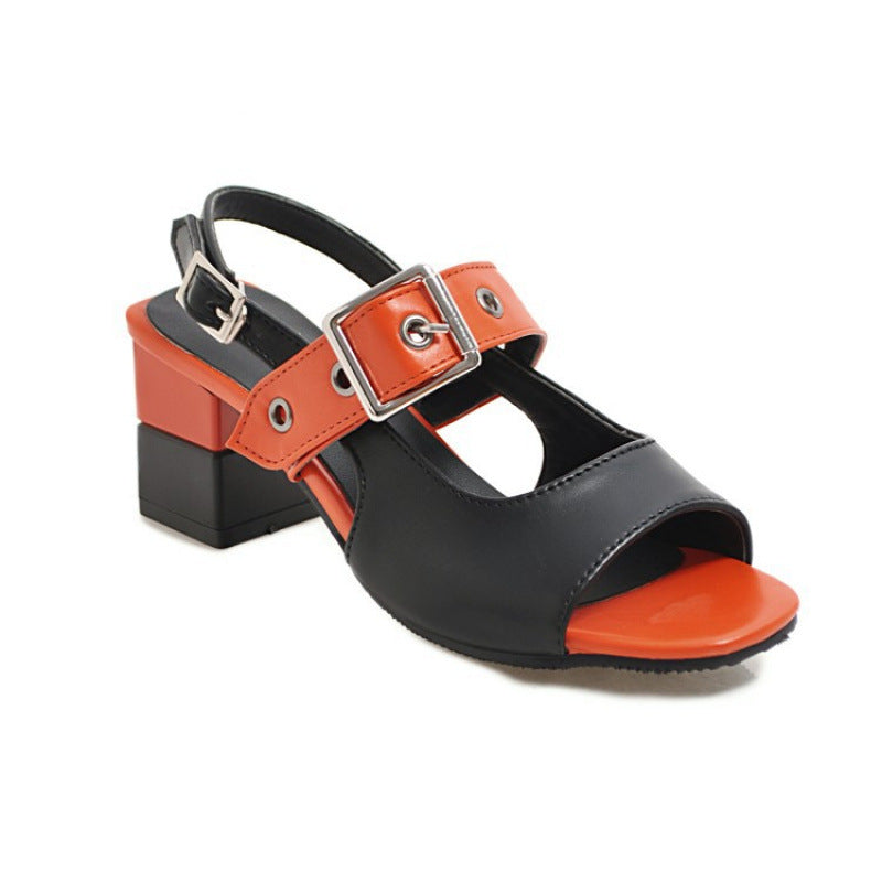 Modieuze color block sandalen met gespen en blokhakken