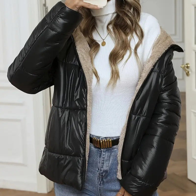 Geborstelde en gewatteerde warme jas met capuchon