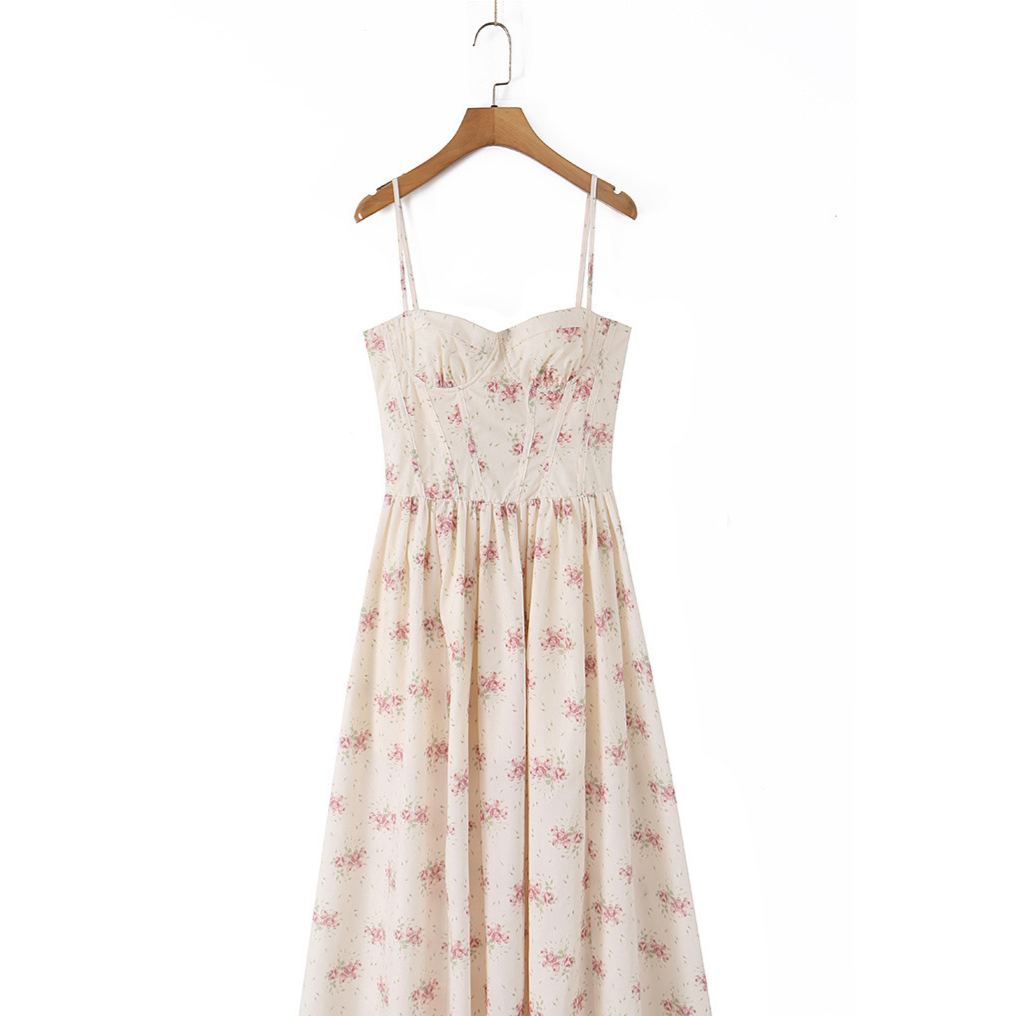 Elegant strapless dress