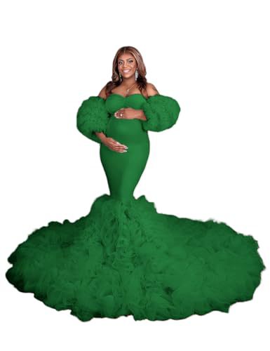 Plus-size fluffy tulle maternity photo shoot outfit, strapless bustier
