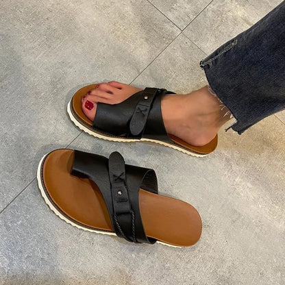Summer sandals for women casual breathable cool with a flat leather surface