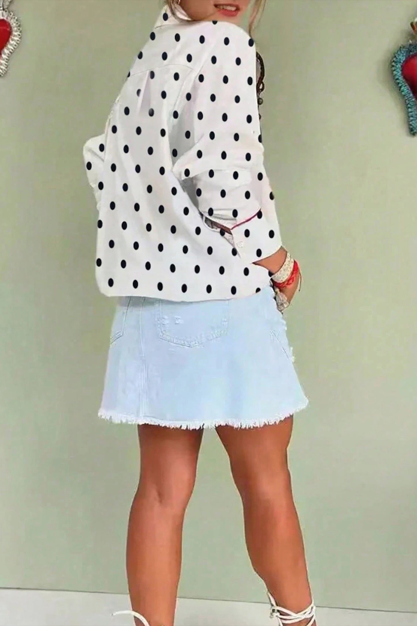 Elegante overhemd met witte stippenprint en contrasterende bies