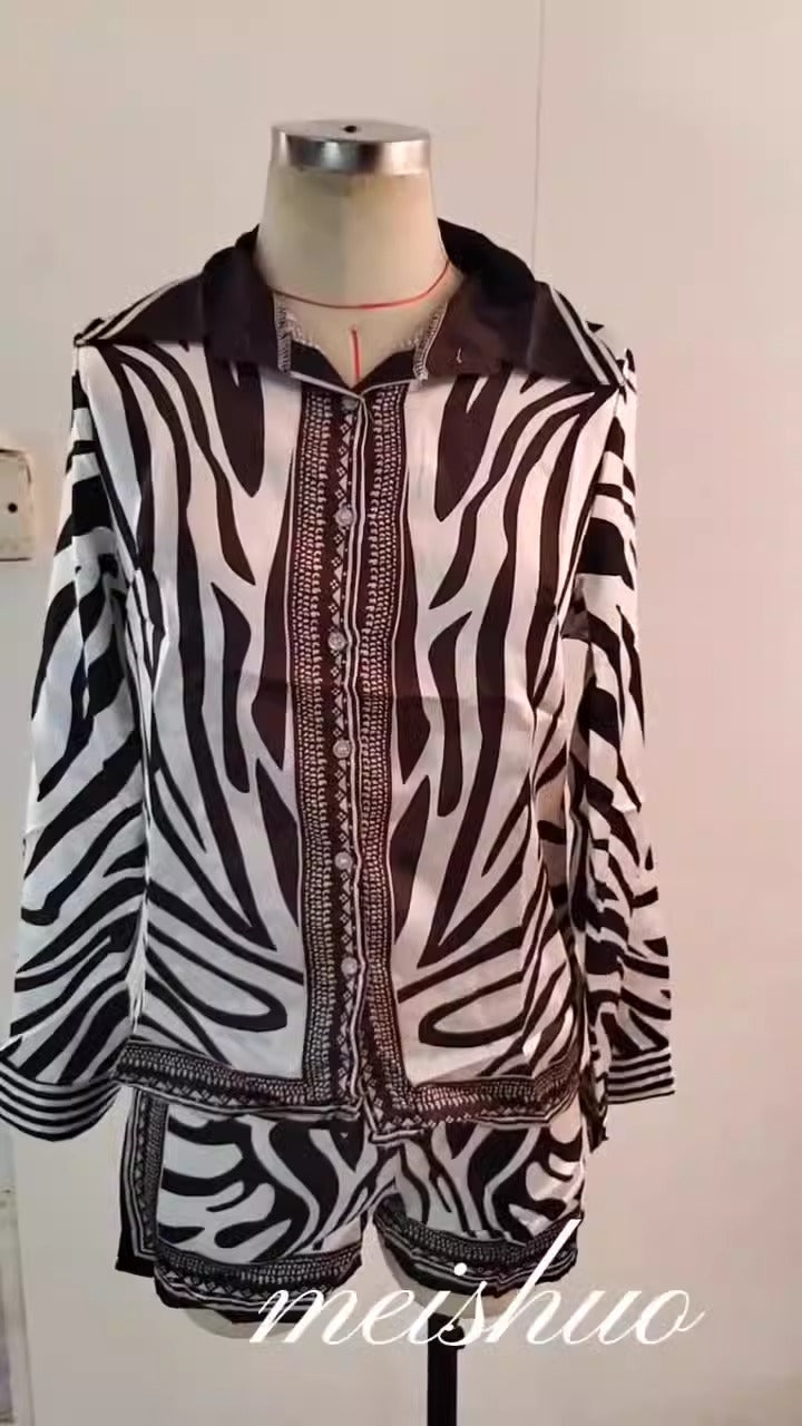 European and American black and white striped chiffon jumpsuit