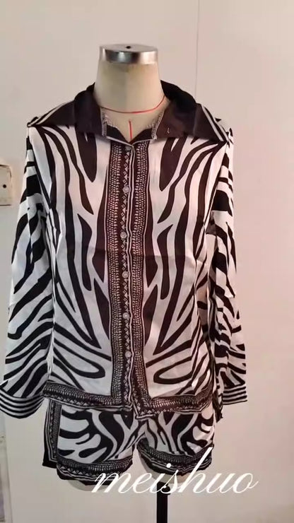 European and American black and white striped chiffon jumpsuit