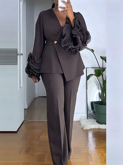 Women's Formal Suit with Lace Decoration