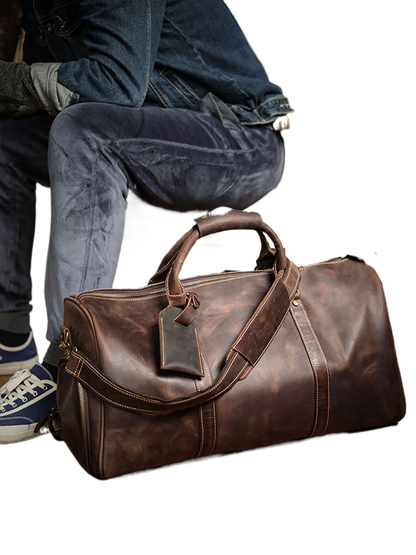 A men's hand-held outdoor camping travel bag made of cowhide