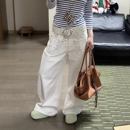 Retro reverse embroidered curved knife jeans for women in summer