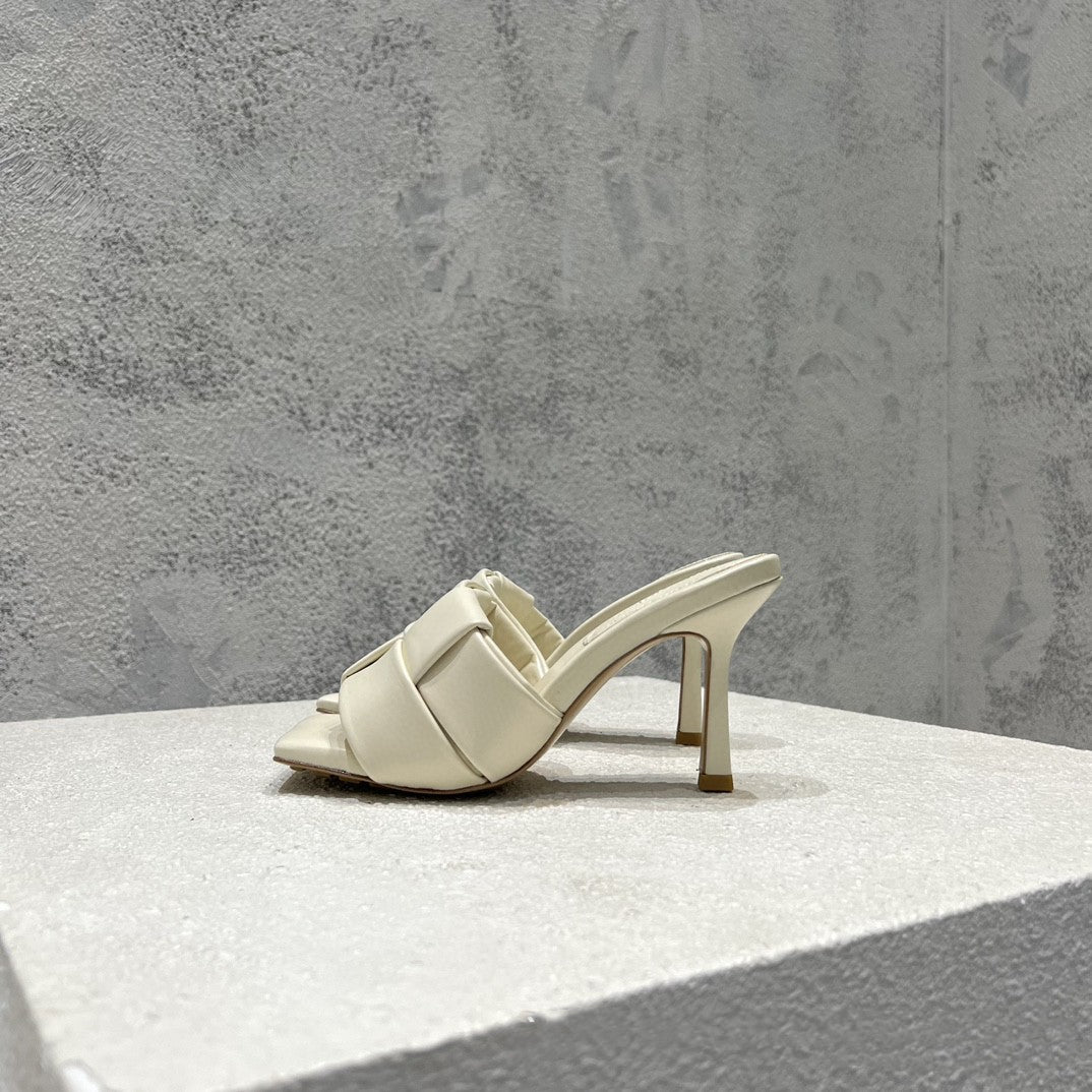 Dames slippers met hoge hakken van gesplitst leer in effen kleur
