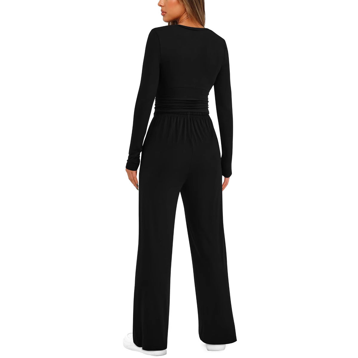 Long sleeved solid color suit