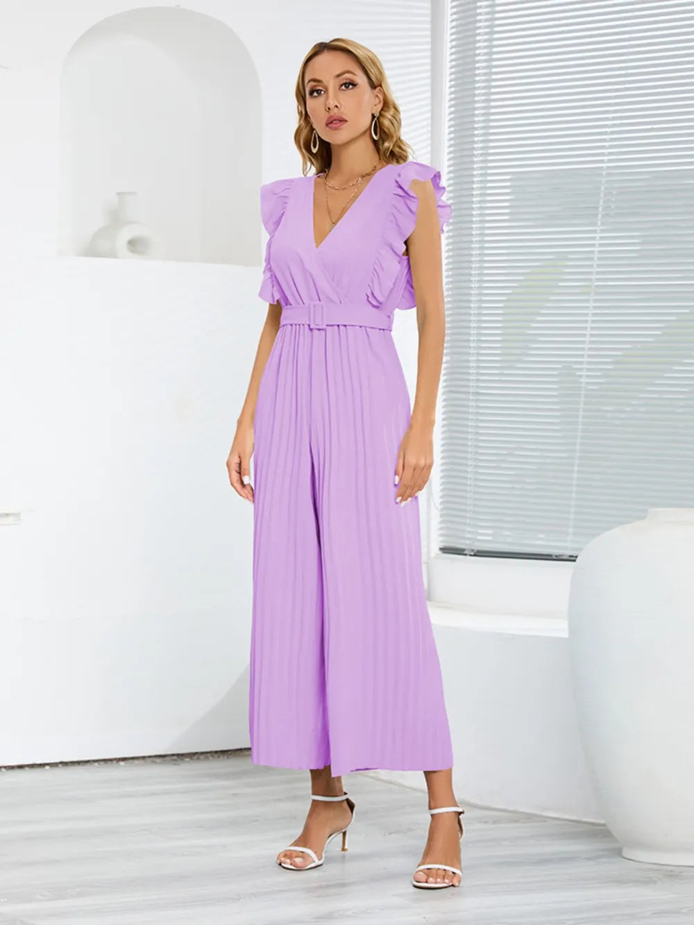 Geplooide jumpsuit met ceintuur en korte ruches mouwen
