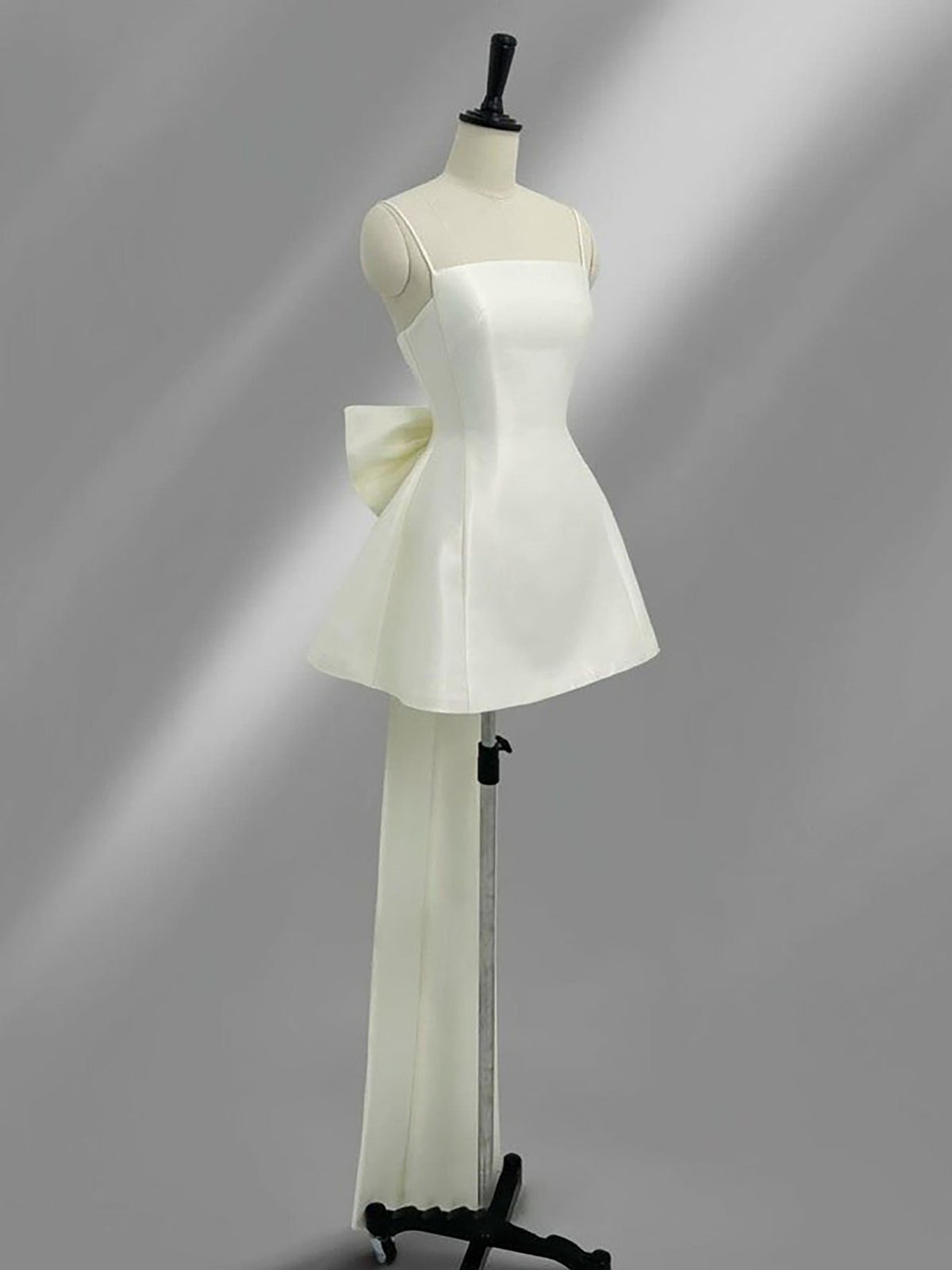 Elegant Satin Bow Evening Dress