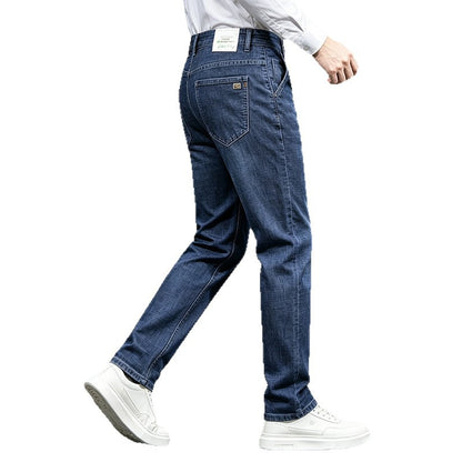 Men?s mid-rise stretch denim trousers