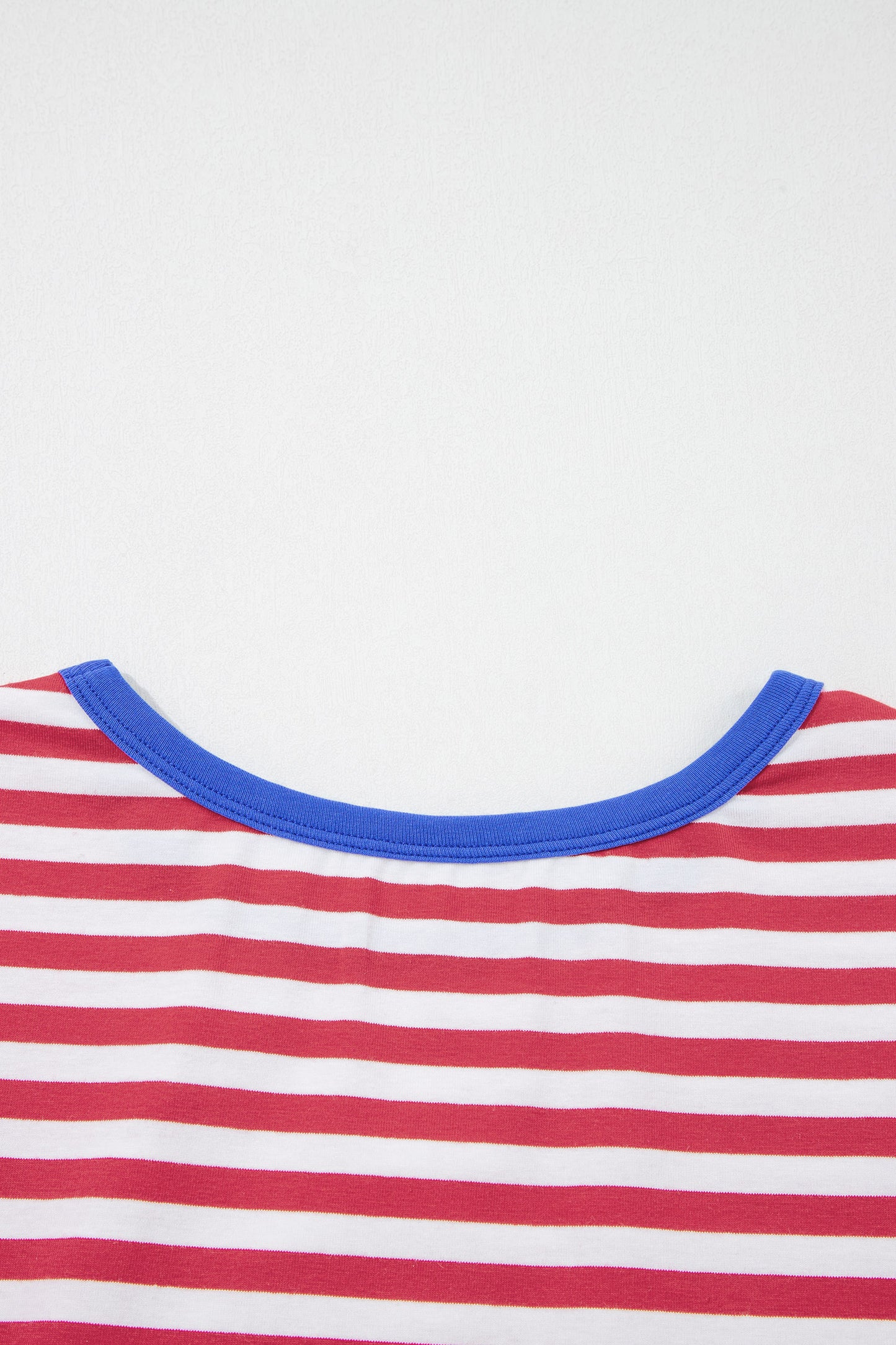Gestreepte mini-jurk met strik contrasterende bies korte mouwen en ronde hals