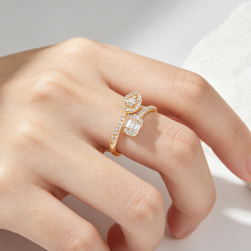 Verstelbare open ring met steentjes