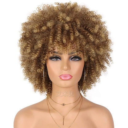 Synthetische pruik met krullen