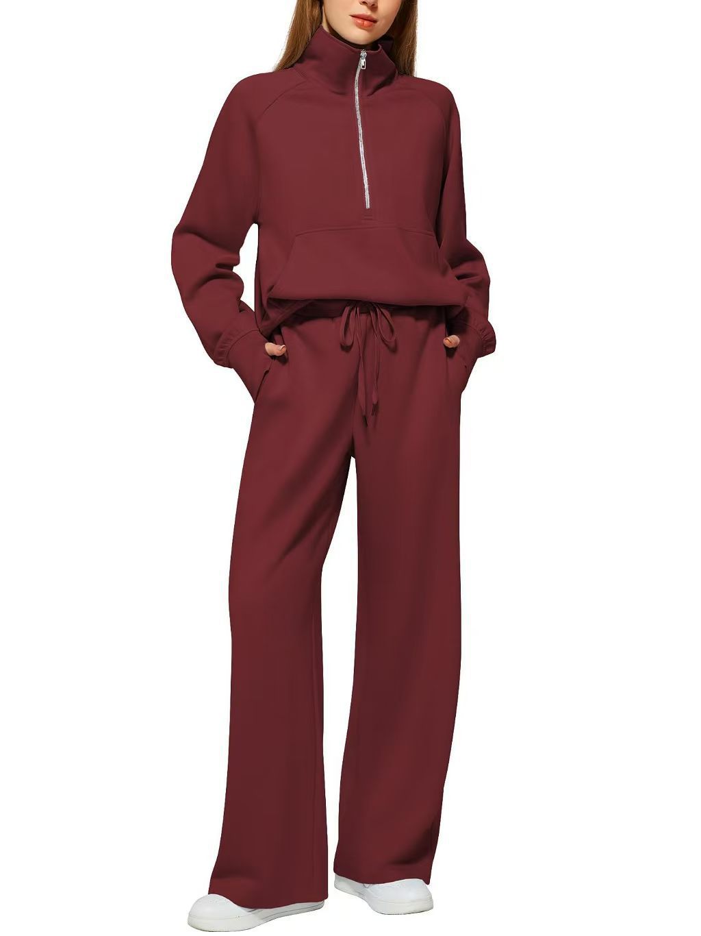 Women's Casual Two-Piece Tracksuit with Chain Detail