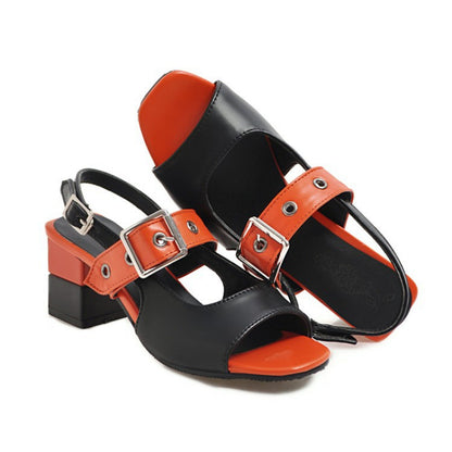 Modieuze color block sandalen met gespen en blokhakken