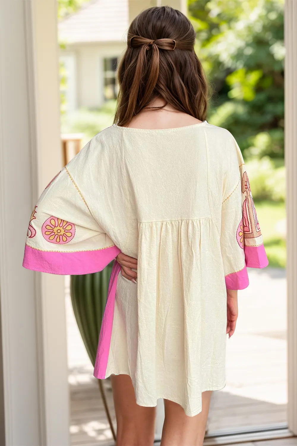 Beautiful women's summer retro loose V-neck dress
