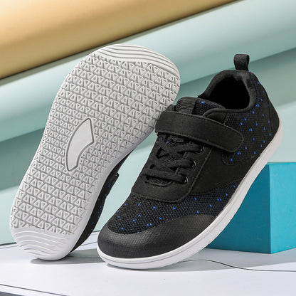 Children's athletic shoes