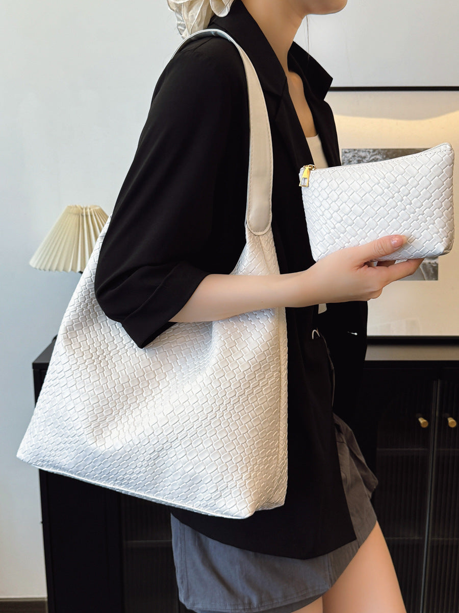 Woven Retro Crossbody Bag with Large Capacity