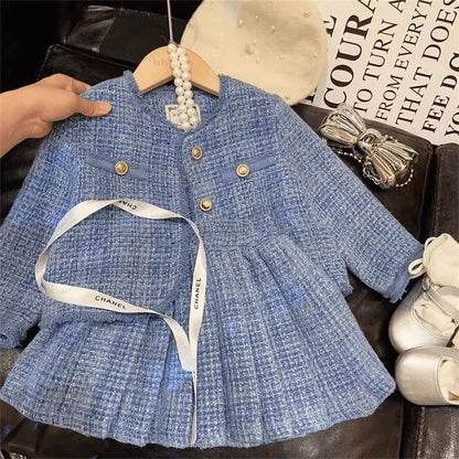 Girl's chic two-piece set: jacket and skirt