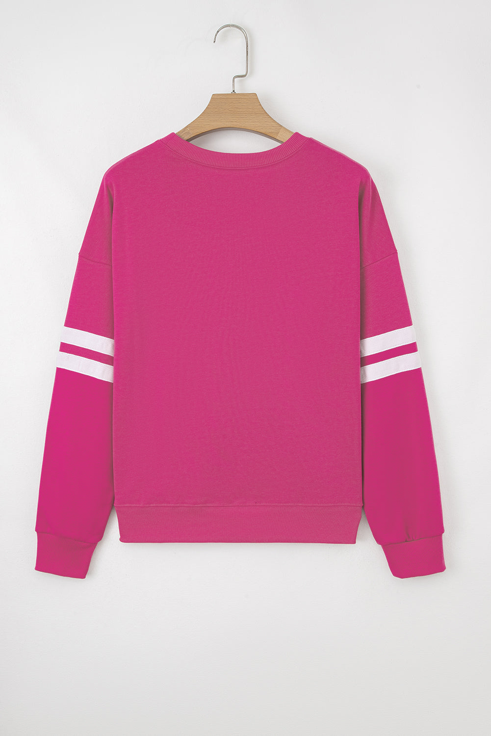 Preppy sweatshirt met strepen op de mouwen en een losse pasvorm