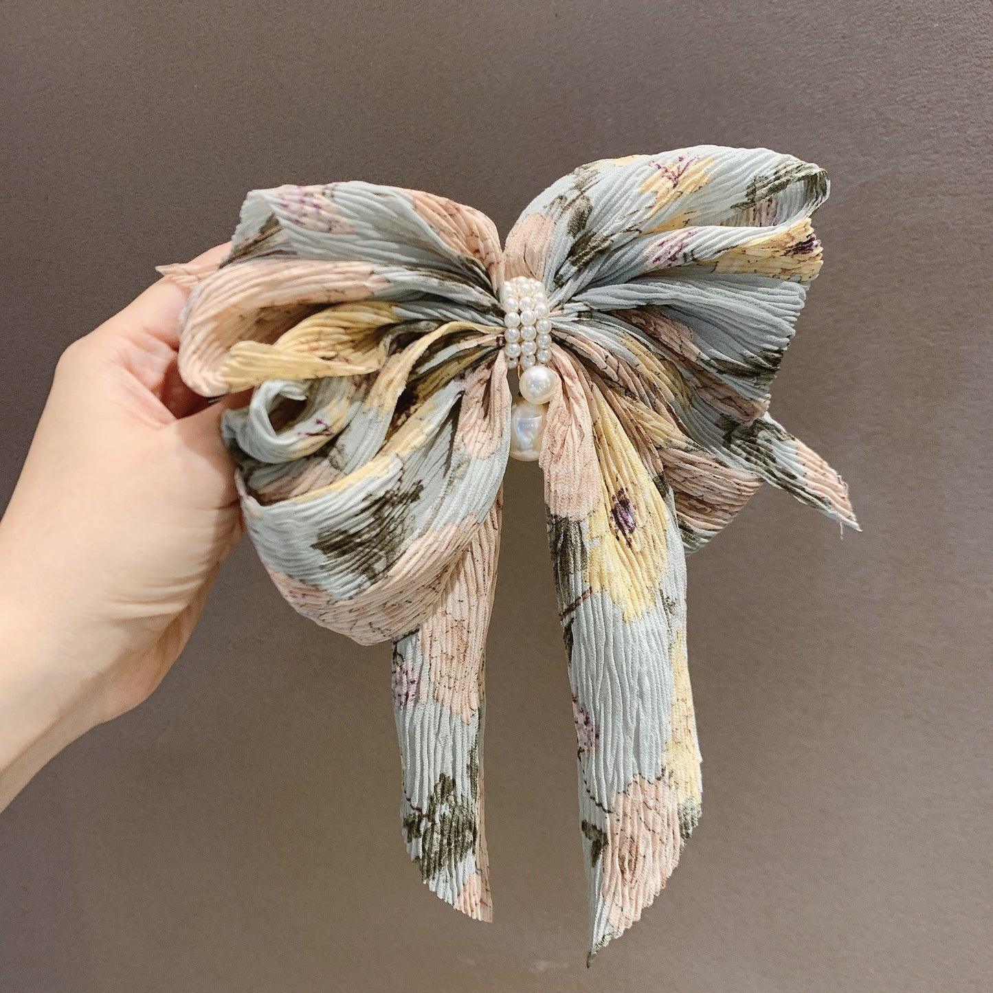 Grote strik bloemen haarspeld