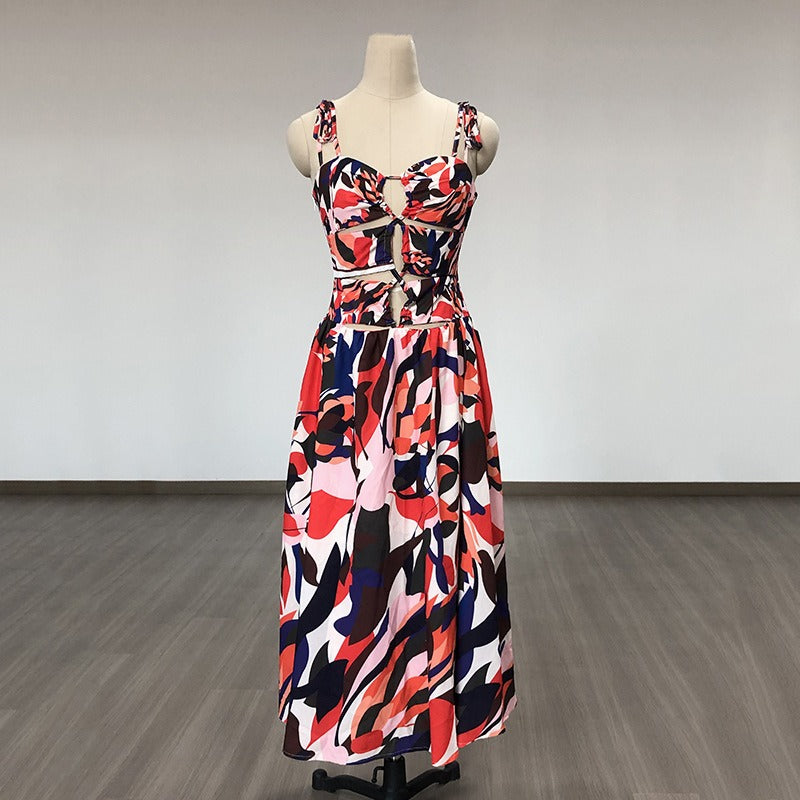 Bohemian dress, large swing beach skirt, summer strap, V-neck print, sleeveless backless new style