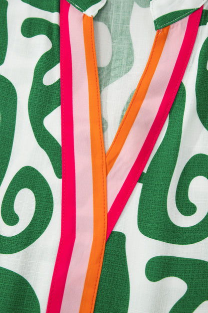 Groene blouse met abstracte print strepen V-hals en korte mouwen
