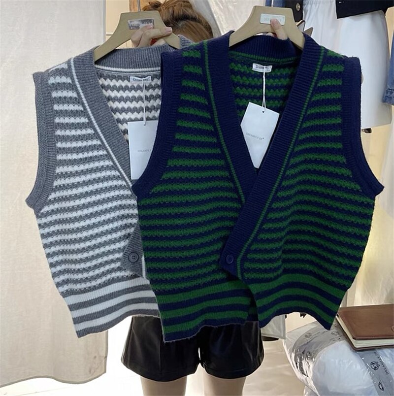 REALEFT Oversize Stripe Women's Vest Sweaters V-Neck New Autumn Winter Vintage Loose Chic Cardigan Vest Sweater Tops Female