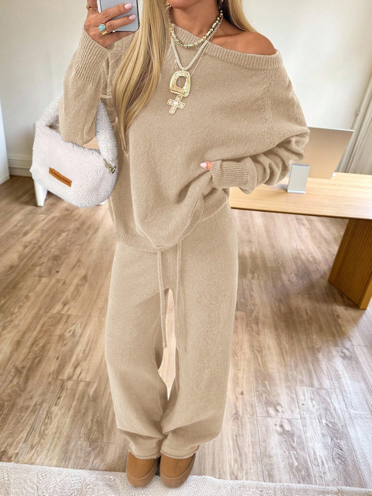 Loose-fitting long-sleeve wide-leg pants