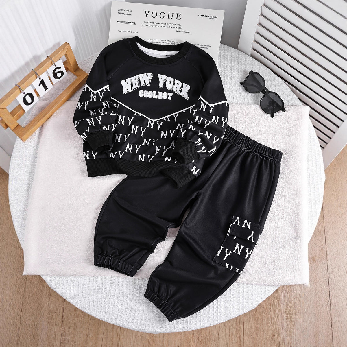 Casual Two-Piece Set for Boys Letter Print Crewneck Sweatshirt and Pants Kids Outfit