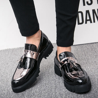 Lakleren schoenen in Britse stijl met hoge profielzool