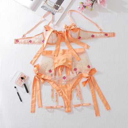 Embroidered patchwork bow tie gathering and shaping sexy lingerie split set