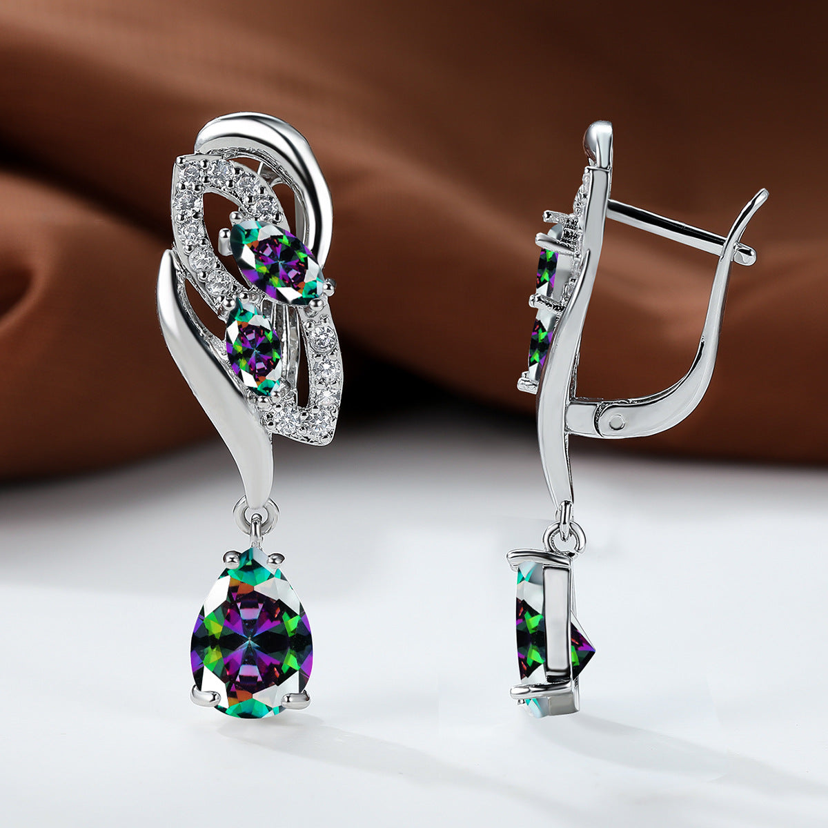High-End Accessible Luxury Ear Jewelry