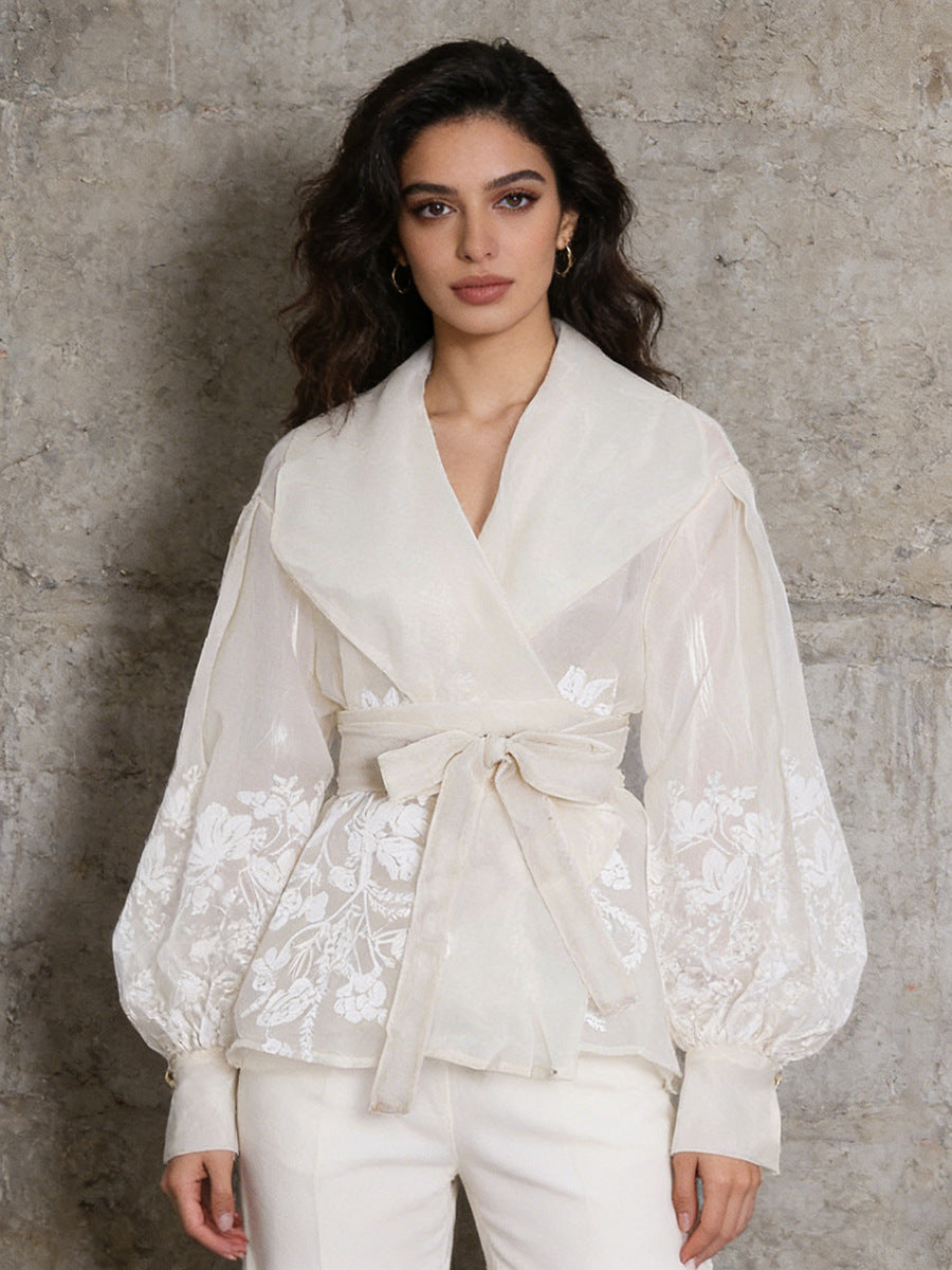 Organza blouse in retro paleisstijl