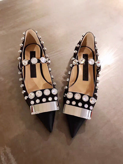 Puntige ballerina's met steentjes