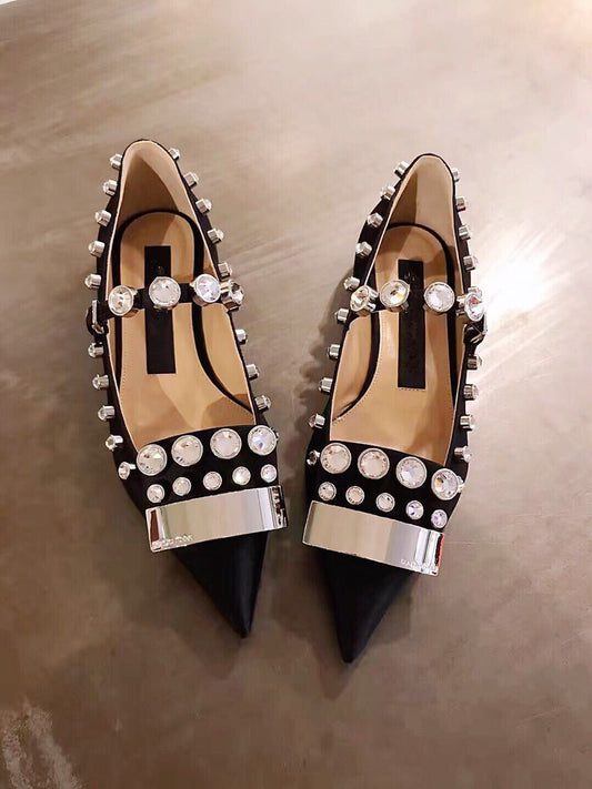 Puntige ballerina's met steentjes