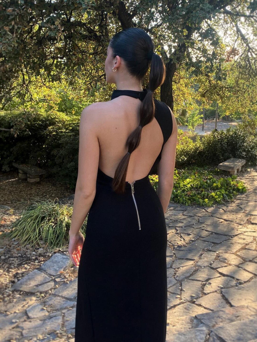 Zwarte open rugjurk met split