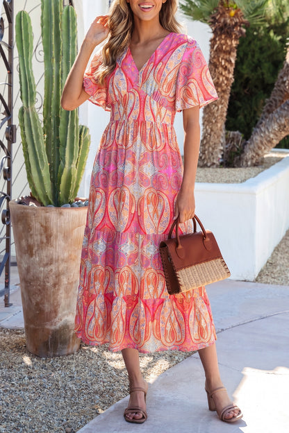 Maxi-jurk met V-hals korte mouwen en V-hals in veelkleurige paisleyprint